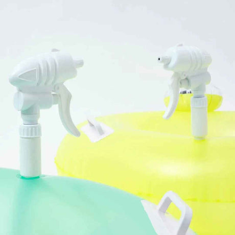 Bouée Enfant avec Pistolet à Eau "Sonny the Sea Creature" (Lot de 2) – SunnyLife