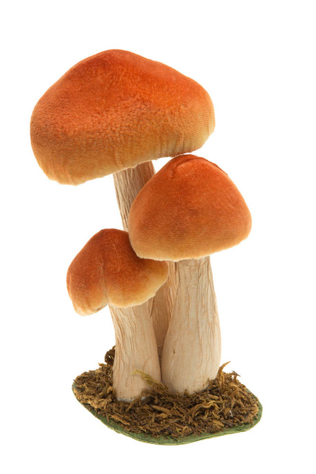 Trio de champignons décoratifs orange sur socle de mousse, vue de face pour décoration d'automne