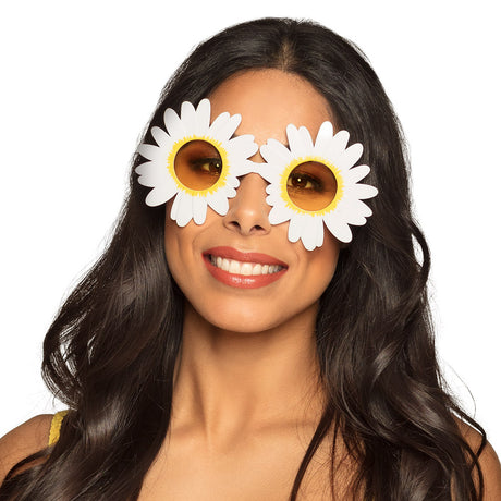 Retro hippie party sunglasses with daisy flower design for adults, made of polycarbonate and acrylic, ideal for 60s and 70s themed costumes.