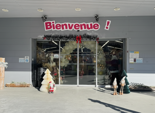 Entrée Boutique Idéafête - Photo professionnelle 16:9