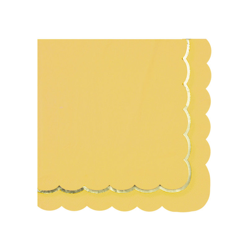 Lot de 16 serviettes en papier festonnées 33x33 cm jaune curry avec bordure dorée, 3 plis, idéales pour fête, anniversaire et décoration de table.
