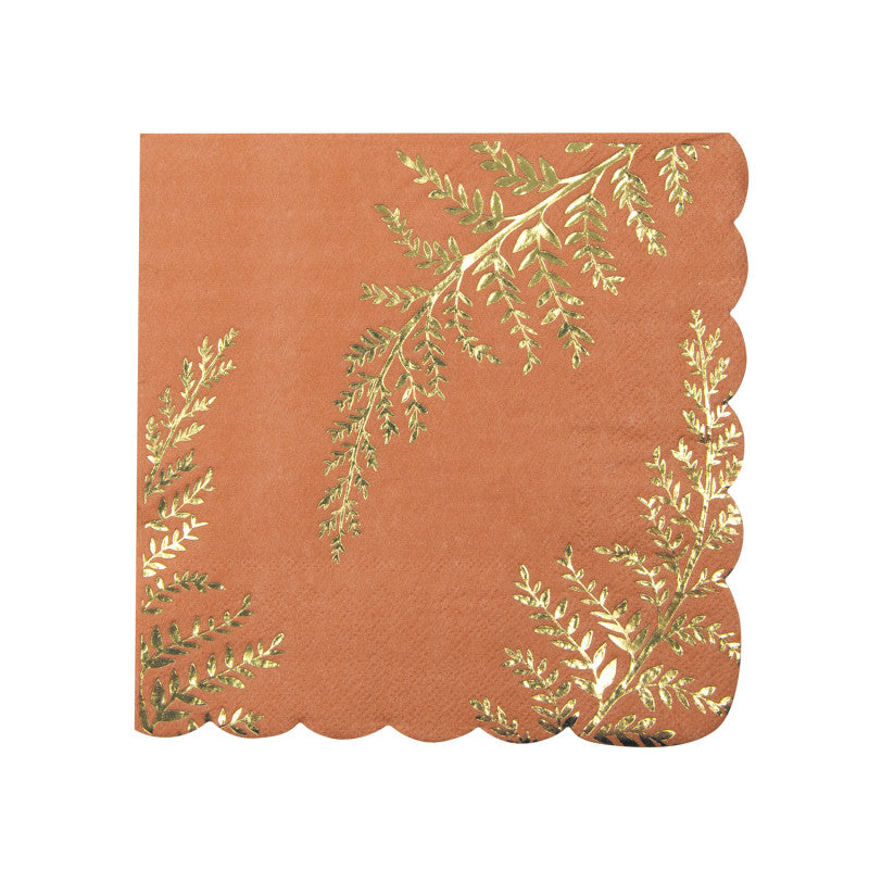 Serviettes festonnées terracotta 33x33 cm à motif fougère doré, 3 plis, paquet de 16, certifiées FSC, serviettes jetables élégantes pour décoration de table