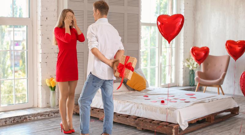 Saint Valentin : 8 idées déco pour passer une soirée romantique comme au  resto - M6